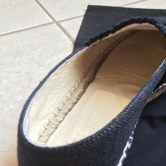 Additional photos of Chanel Espadrilles - Picture 3 of 4