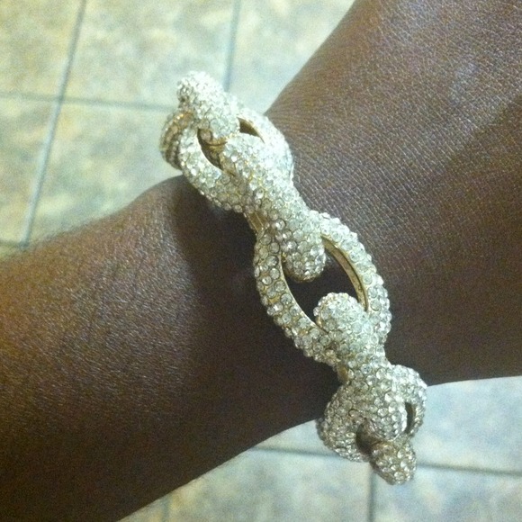 Crystal link bracelet