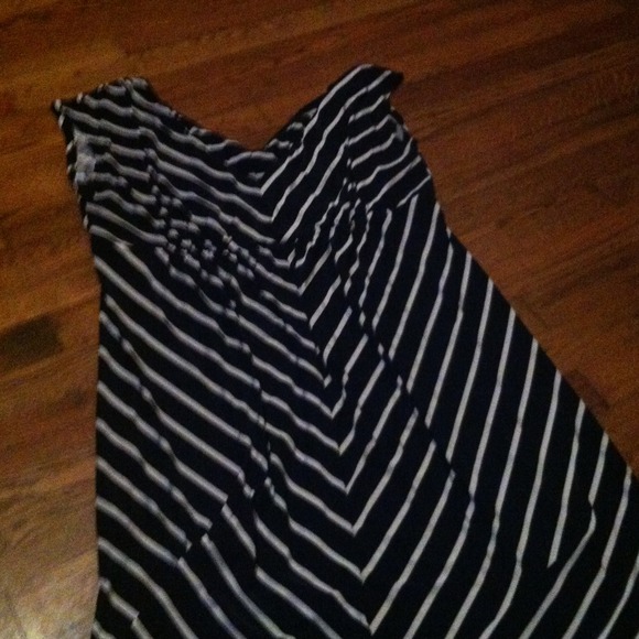 Macy's black and white dress