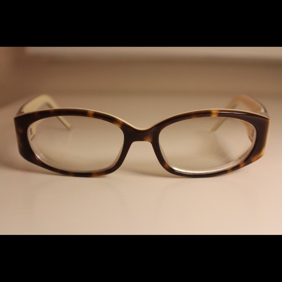 Tortoise shell eyeglasses