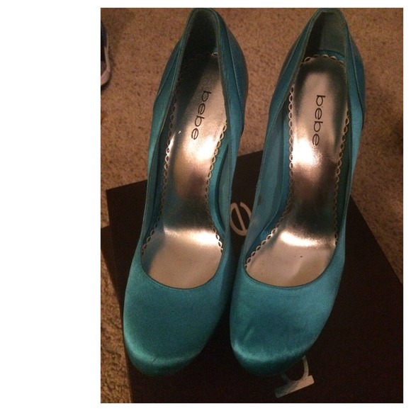 Teal satin and leather pumps sz 9 - Picture 2 of 2