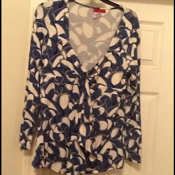 Long sleeve top