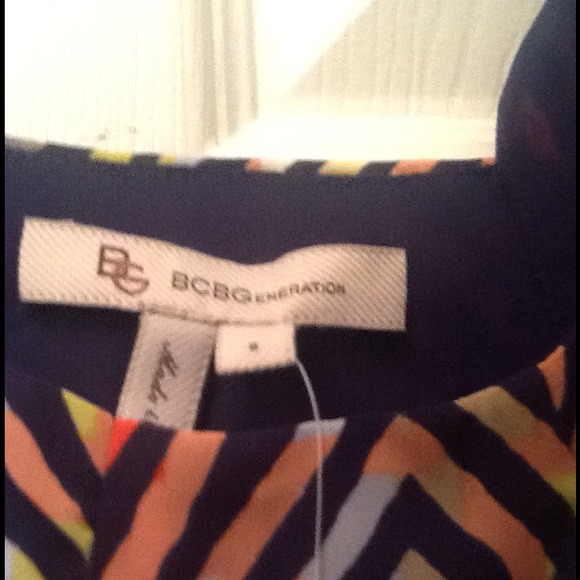 Beautiful Dress....Never worn...SALE ITEM! - Picture 3 of 3