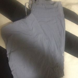 🍋Lululemon Dance Studio Crops