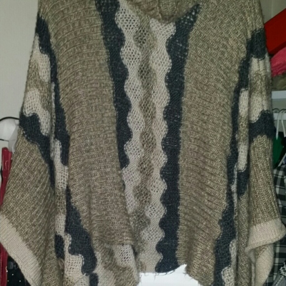 Pull over/pancho super cute