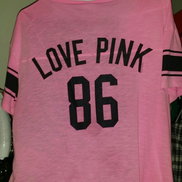 Pink by vs super cute top 👑🌞**Trade - Picture 1 of 1