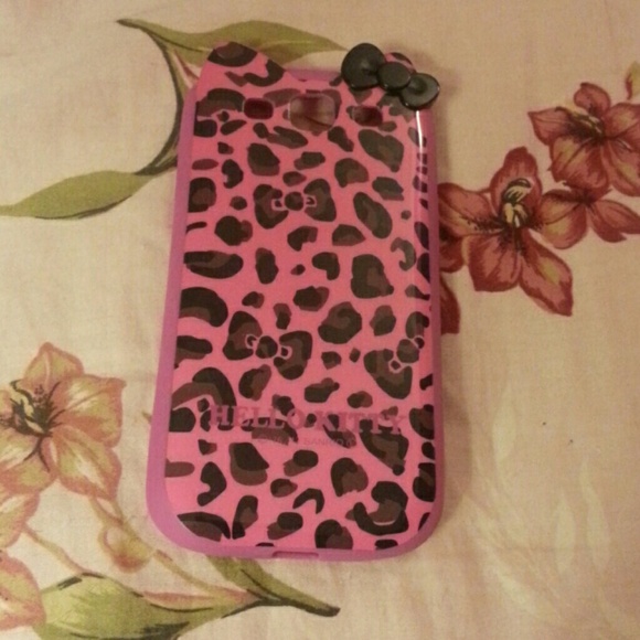 A hello kitty Samsung galaxy three phone cover - Picture 1 of 2
