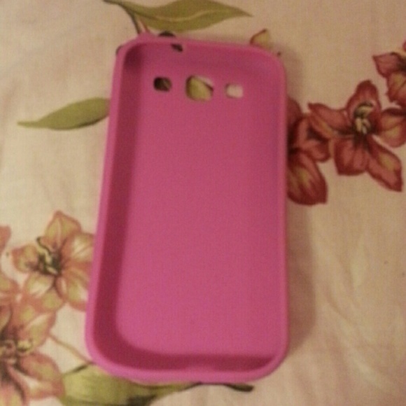 A hello kitty Samsung galaxy three phone cover - Picture 2 of 2