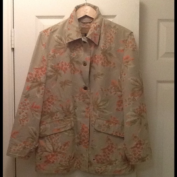 Jones New York Signature designer khaki jacket.