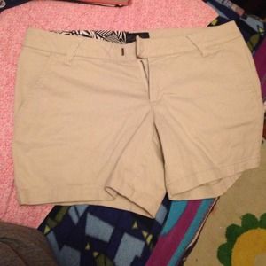 Beige woman's Volcom shorts