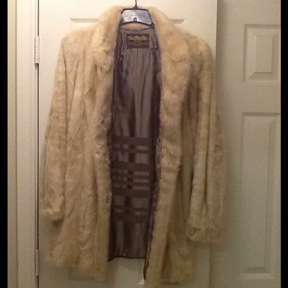 "Folks Finer Furs" vintage azurene mink coat. - Picture 3 of 3