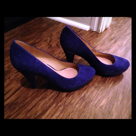💥sale💥Antonio Melani Dark Blue Sued Heels