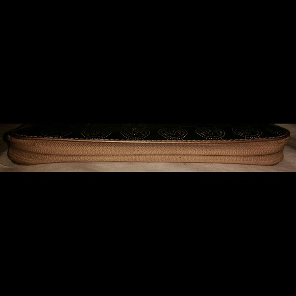 Metallic MK monogram iPad case - Picture 3 of 4