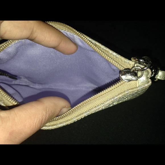 Coach wristlet !! Very cute - Picture 4 of 4