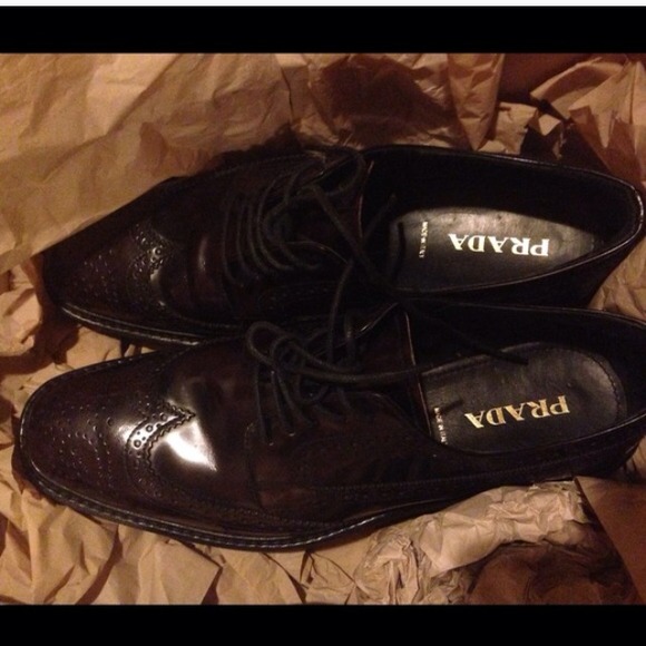 Prada wing-tip platform oxfords shoes  sz38