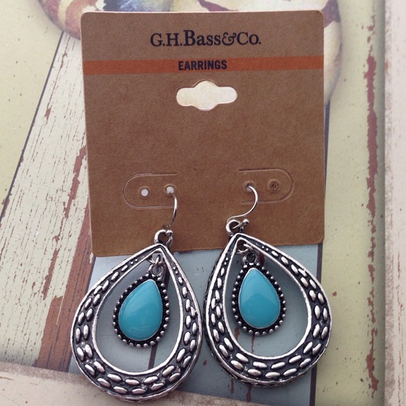 🚫SOLD BUNDLE🚫🎁CYBER MONDAY🎁 teardrop earrings - Picture 4 of 4