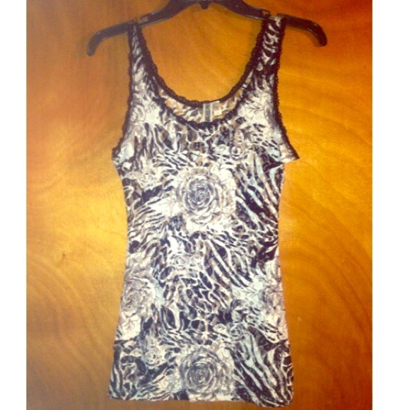 BKE Lace tank top!