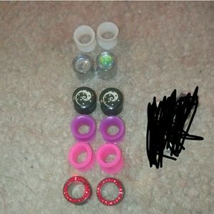 1 pair of silicone tunnels :)