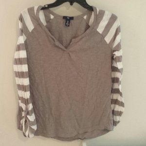 New without tags gap top