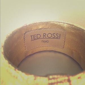 Ted rossi cuff