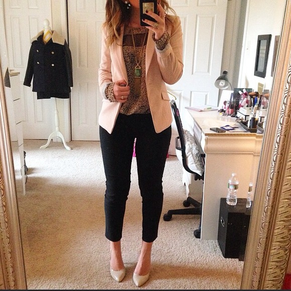 Follow me on Instagram @whatdaniwore