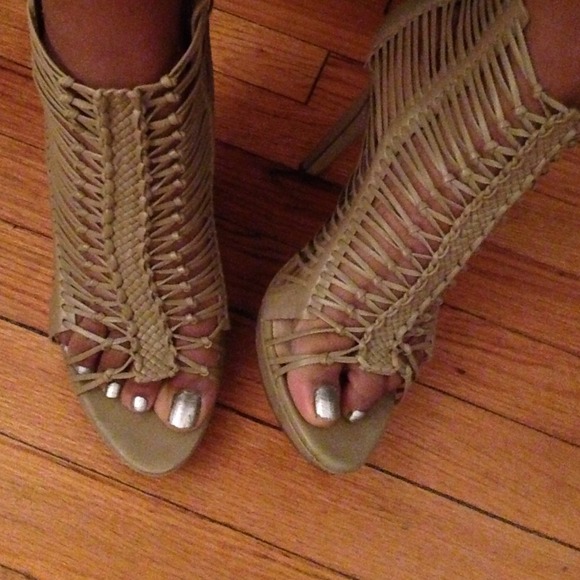 BOUTIQUE9 booties😍👠
