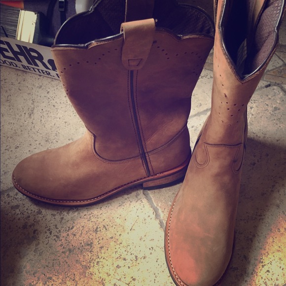 Red Head Cow girl Boots worn once