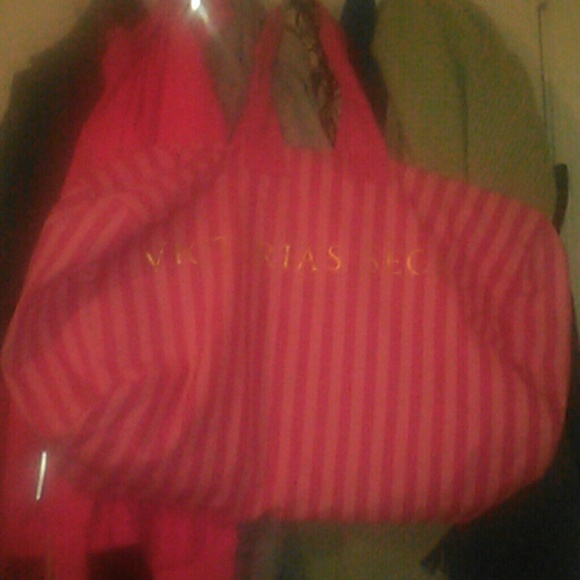 Victoria secret weekend bag