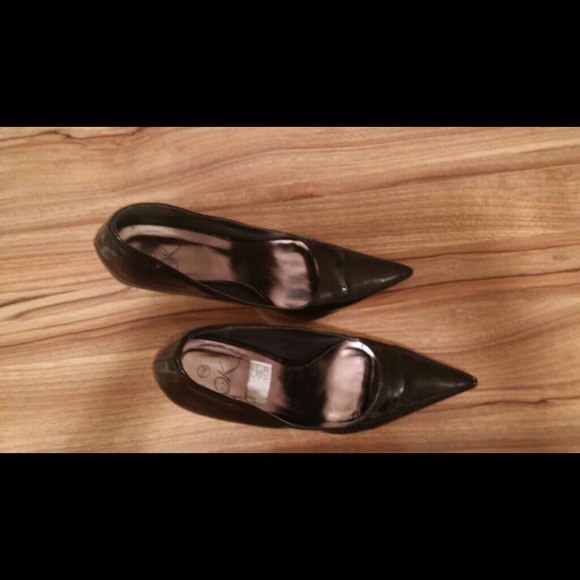 Heels - Picture 3 of 3
