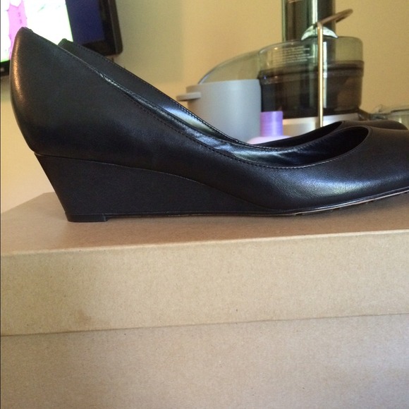 Cole Hann black wedge shoe