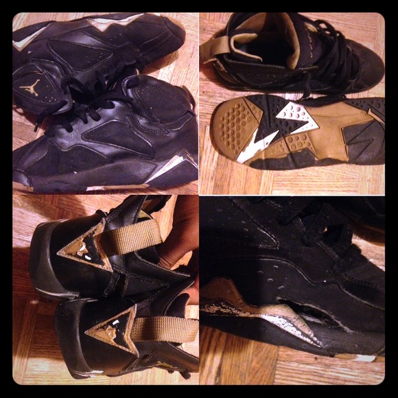 Gold Moment 7's - Picture 1 of 1