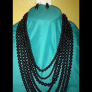 Black beaded necklace set