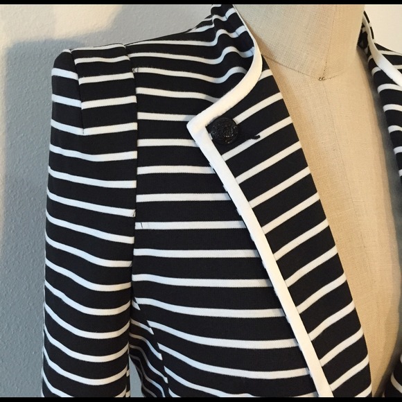 ❌SOLD❌Forever 21 nautical striped ponte blazer - Picture 2 of 4