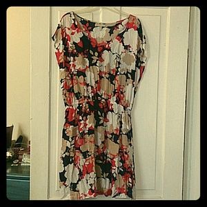 Banana Republic swingy floral dress