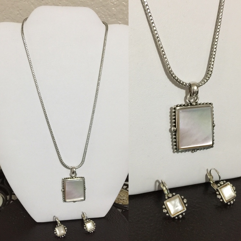 2 pc Set Silver mother of pearl necklace earring