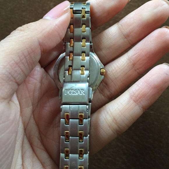 Pulsar Watch - Picture 2 of 3