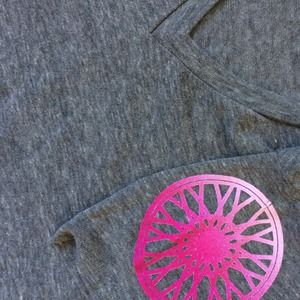 Soulcycle heather gray v neck tee w small wheel. S