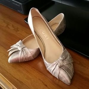 *FINAL*SALE*PRICE* Size 6 Report Metallic Flats