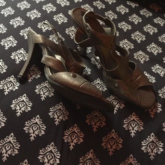 Mossimo Gun Metal Heels