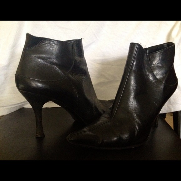 Kenneth Cole ankle boots