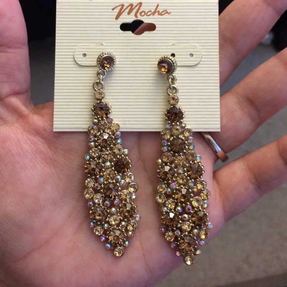 Gold dangling earrings