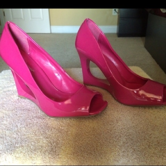 Hot Pink Pumps size 5
