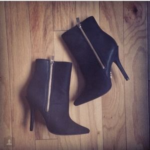 Jennifer Lopez Shoes - Zipper point toe booties Jennifer Lopez Shoes - Zipper point toe booties