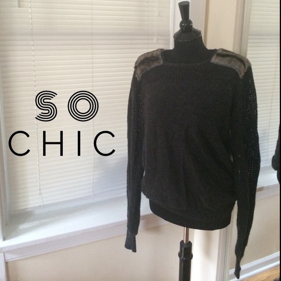 Chic sweater