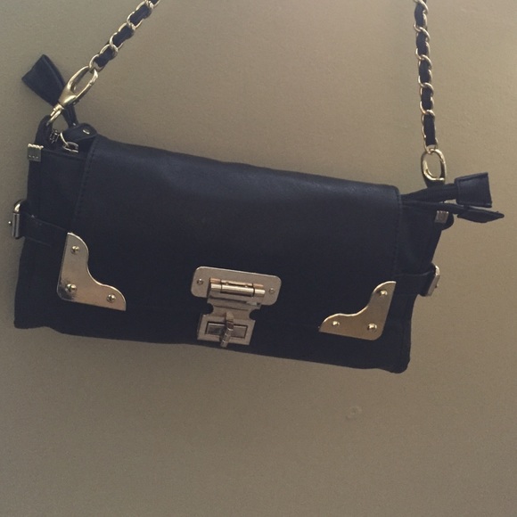 🚫SOLD🚫🎀 Black Purse/Crossbody🎀 - Picture 4 of 4