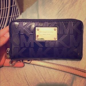 Black Michael Kors wallet