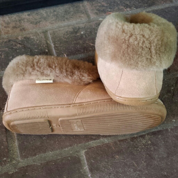 *Gifted* Bearpaw Sheepskin Shoes - Picture 3 of 4