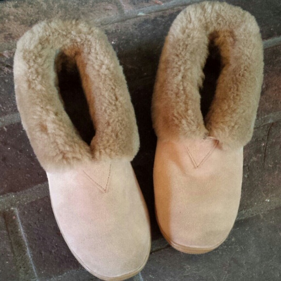 *Gifted* Bearpaw Sheepskin Shoes - Picture 4 of 4