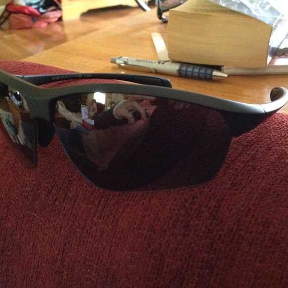 Band New Maui Jim sunglasses!