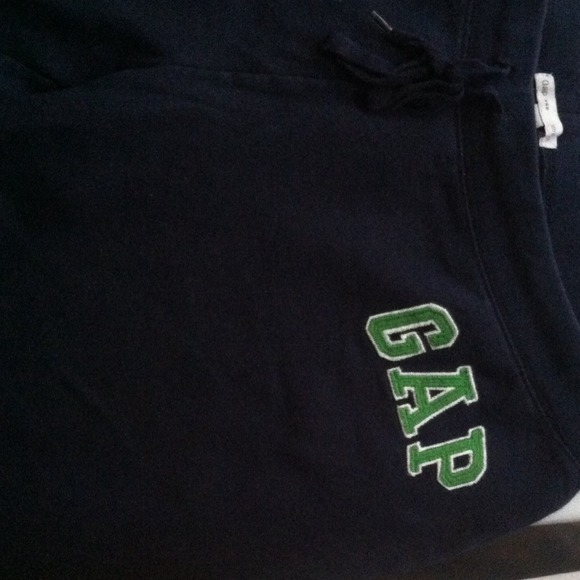 Navy gap sweat pants